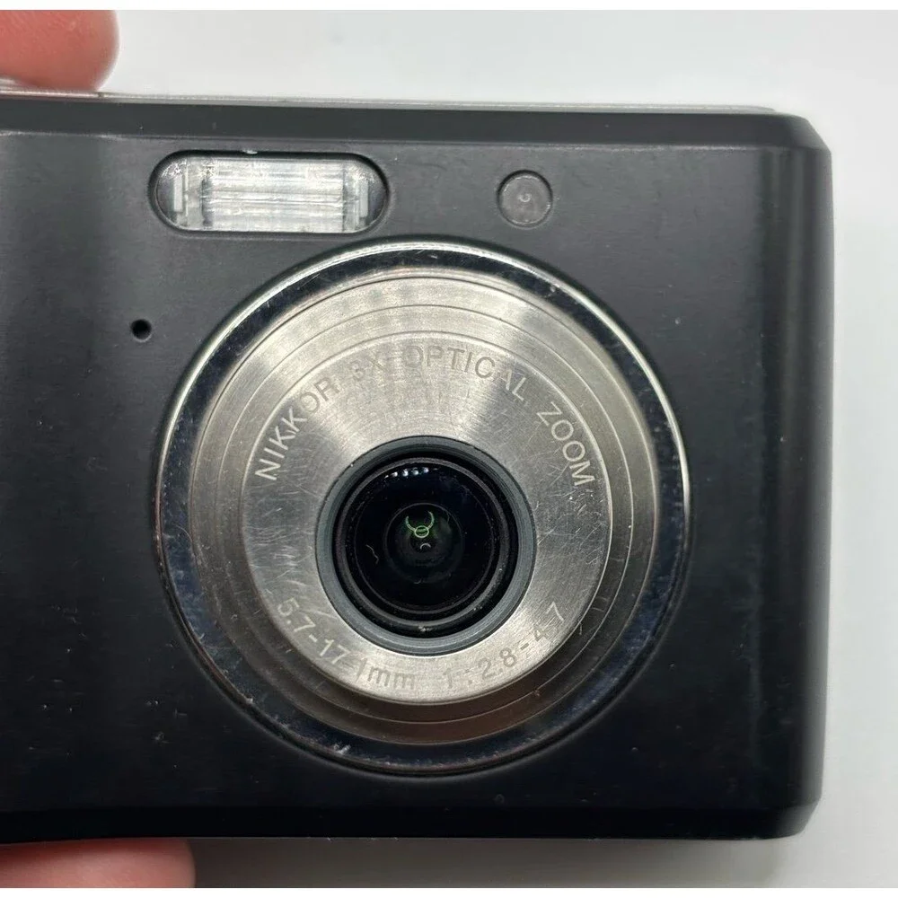 Nikon COOLPIX L16 7.1MP Digital Camera Matte Black